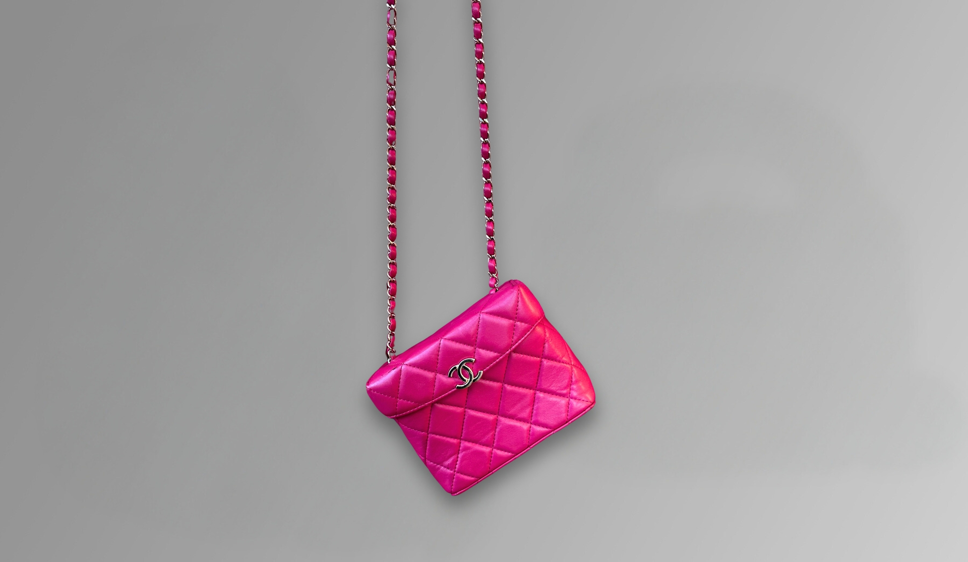 Authenticate Your Valentine's Gifts with 50% Off Mobile Banner